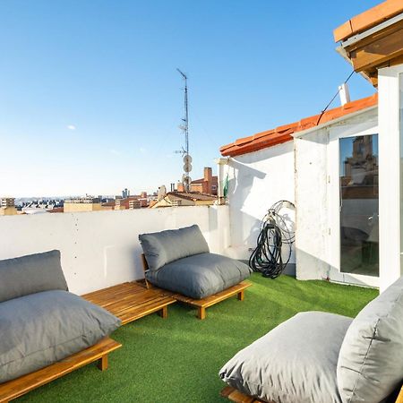 Atico Con Terraza En Lavapies Alquiler Temporal Apartment Madrid Luaran gambar